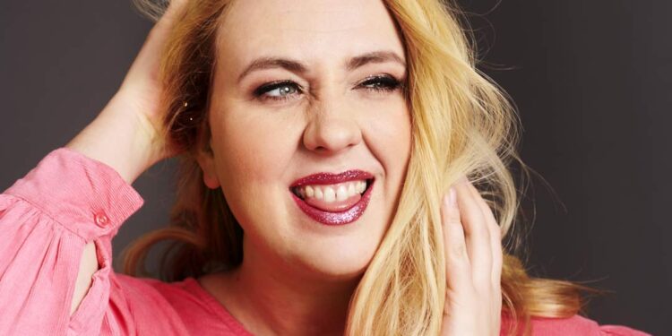 Helen Bauer announces debut UK tour