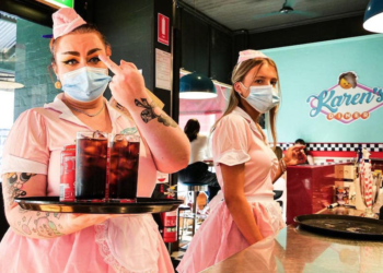 Robotic restaurants dish out the attitude