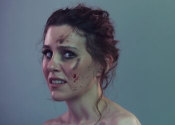 Kirsty Mann: Mess