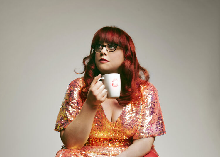 Angela Barnes: Hot Mess