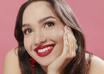 Bella Hull: Babycakes 