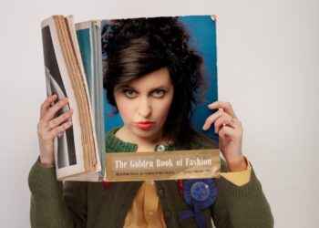 Joanna Neary: Wasp In a Cardigan