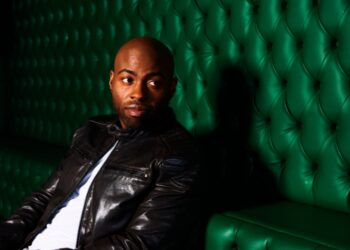 Comedian & Dancing on Ice celeb, Darren Harriott, announces first UK tour