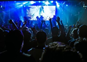 Steve Norman & The Sleevz