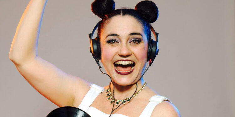 Monski Mouse: Book Now Babies!