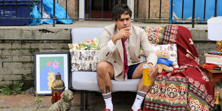 Michael Welch: Ethnic Reveal Party – Review