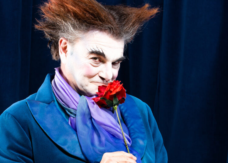 Comedy of Operas: Crazy Opera Comes To Town