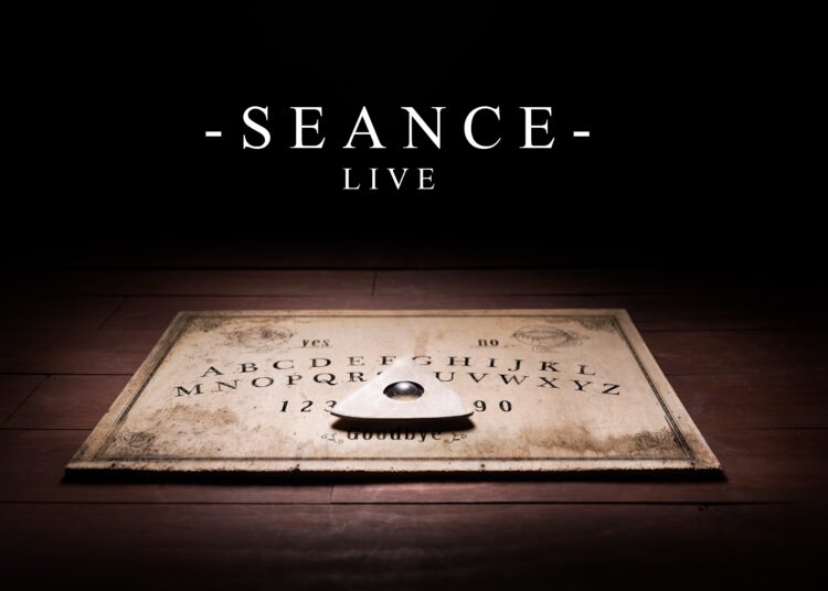 Séance: Live – Review