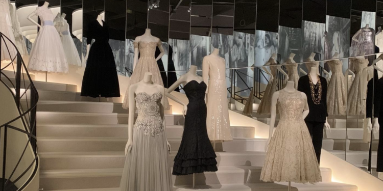 REVIEW: Gabrielle Chanel Fashion Manifesto at the V&A