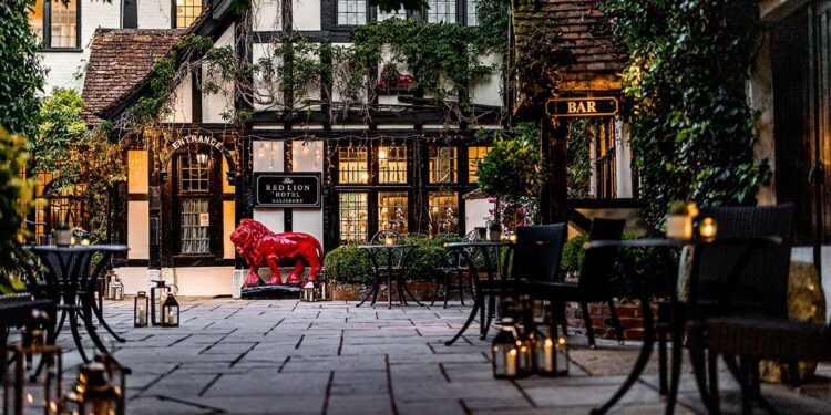 The Courtyard of The Red Lion Hotel