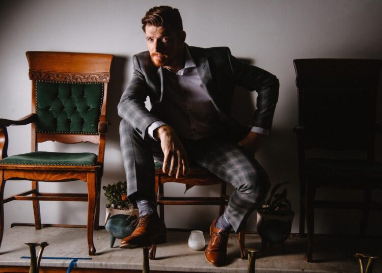 Donovan Keith unveils new track “Can’t Catch My Heart”