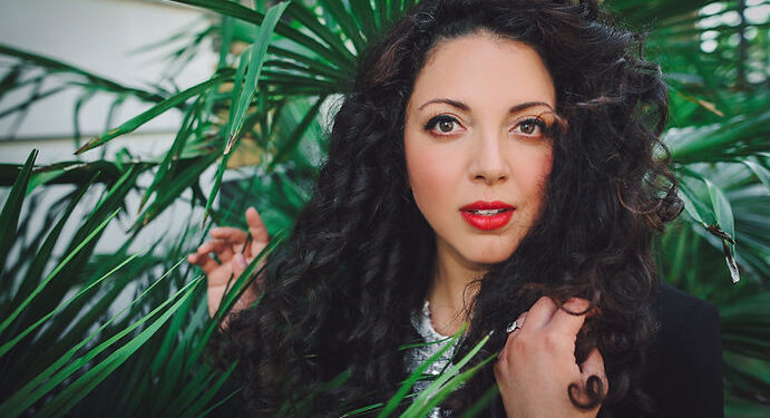 Brighton Fringe Review: Making It Up As I Go – Lauren Easton
