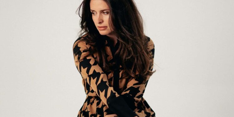 SABINA: New Power Ballad with R&B Overtones