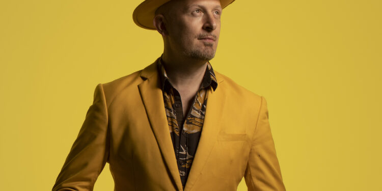 Dan Lees: Obscure Album Covers and Belly Laughs