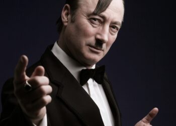 Frank Sanazi: Heil-arious