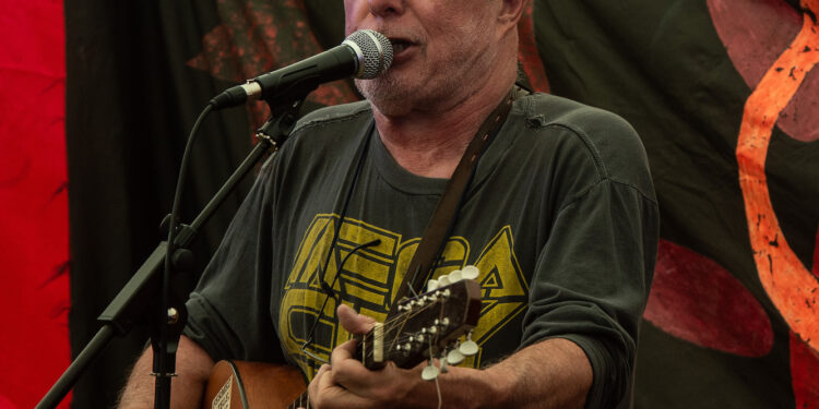 Attila the Stockbroker: Fighting Fascists With A Mandolin