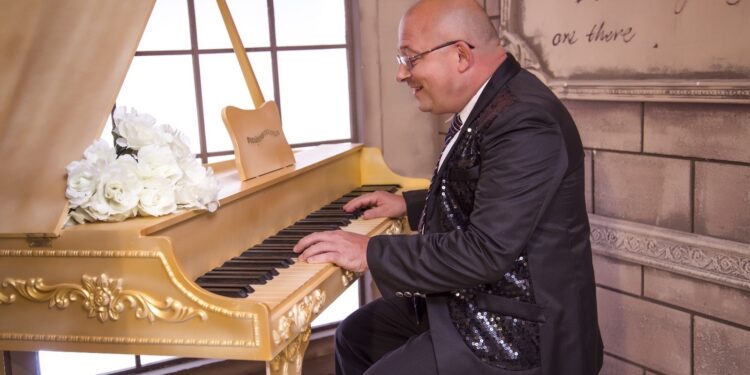 Juan El Grande: Discover Now EP