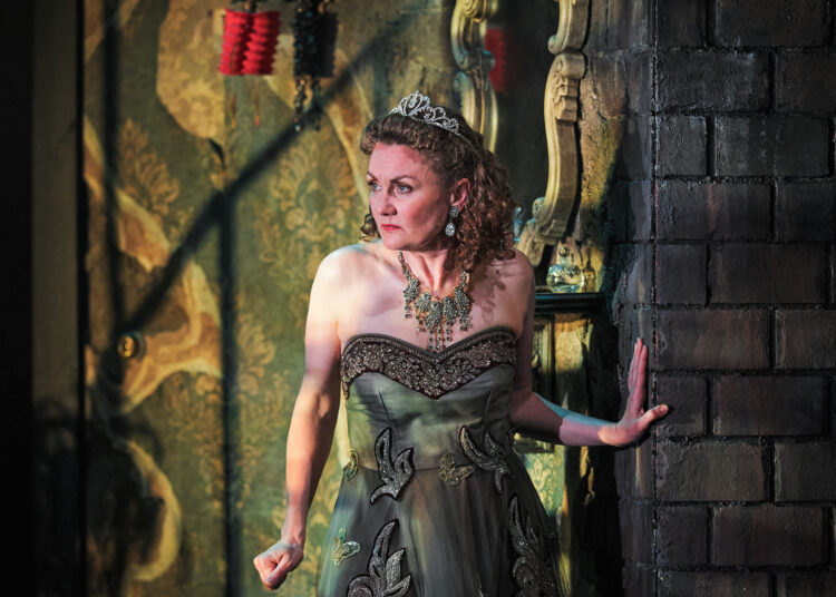 Theatre Review: A Streetcar Named Desire