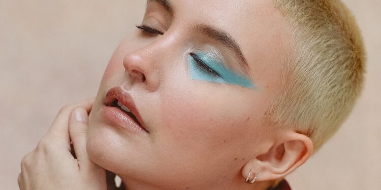 Music: Salwa: Seen, Charmed and Challenged