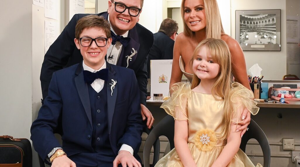 TV: Alan Carr and Amanda Holden – The Royal Variety A Christmas Tradition