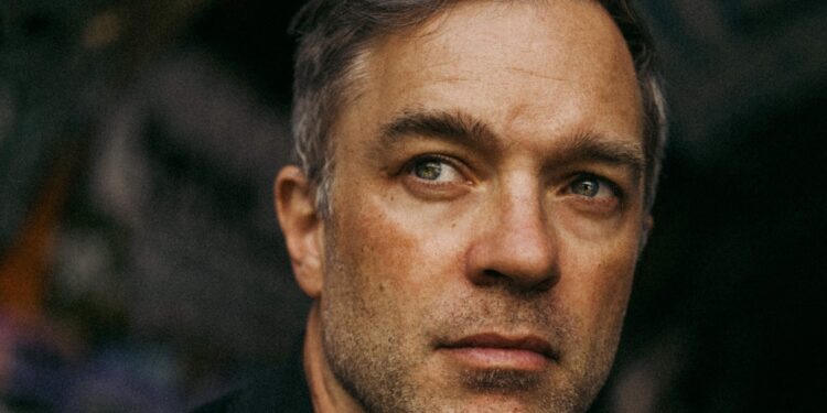 Music: World on a String: Hadley Fraser