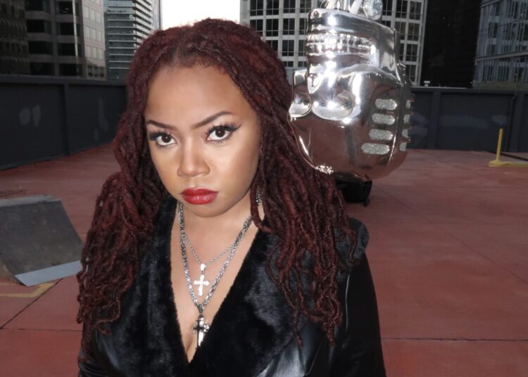 Music: Holymami: Trap Theresa