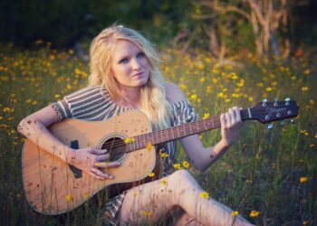 Maryann Connolly Blends Pop and Rock on ‘Etched In Love’