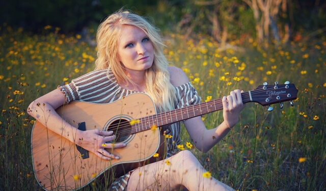 Maryann Connolly Blends Pop and Rock on ‘Etched In Love’