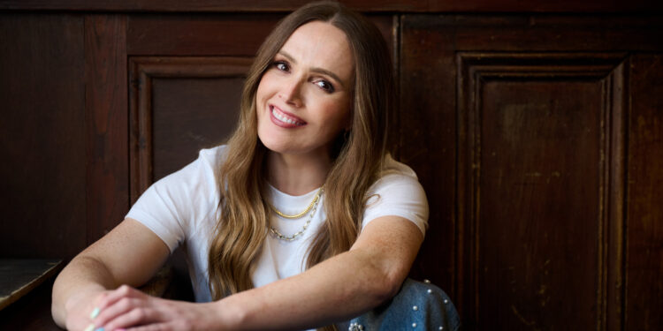 Emma Doran: The Fringe Sounds Like a Pyramid Scheme