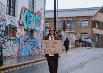Edfringe Comedy Review: Lou Wall: Where Are All the Tall Grandmas?