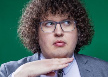 Ray O’ Leary: Wears Glasses – May Be Intelligent
