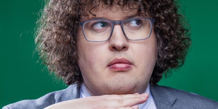 Ray O’ Leary: Wears Glasses – May Be Intelligent